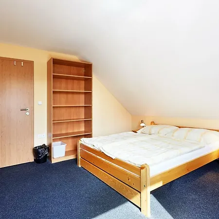 מלון דירות Poule